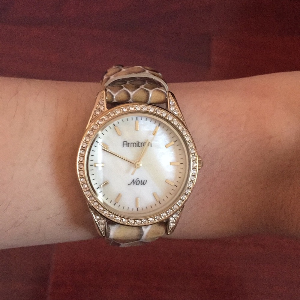Armitron Ladies Watches - Picture 1 of 6